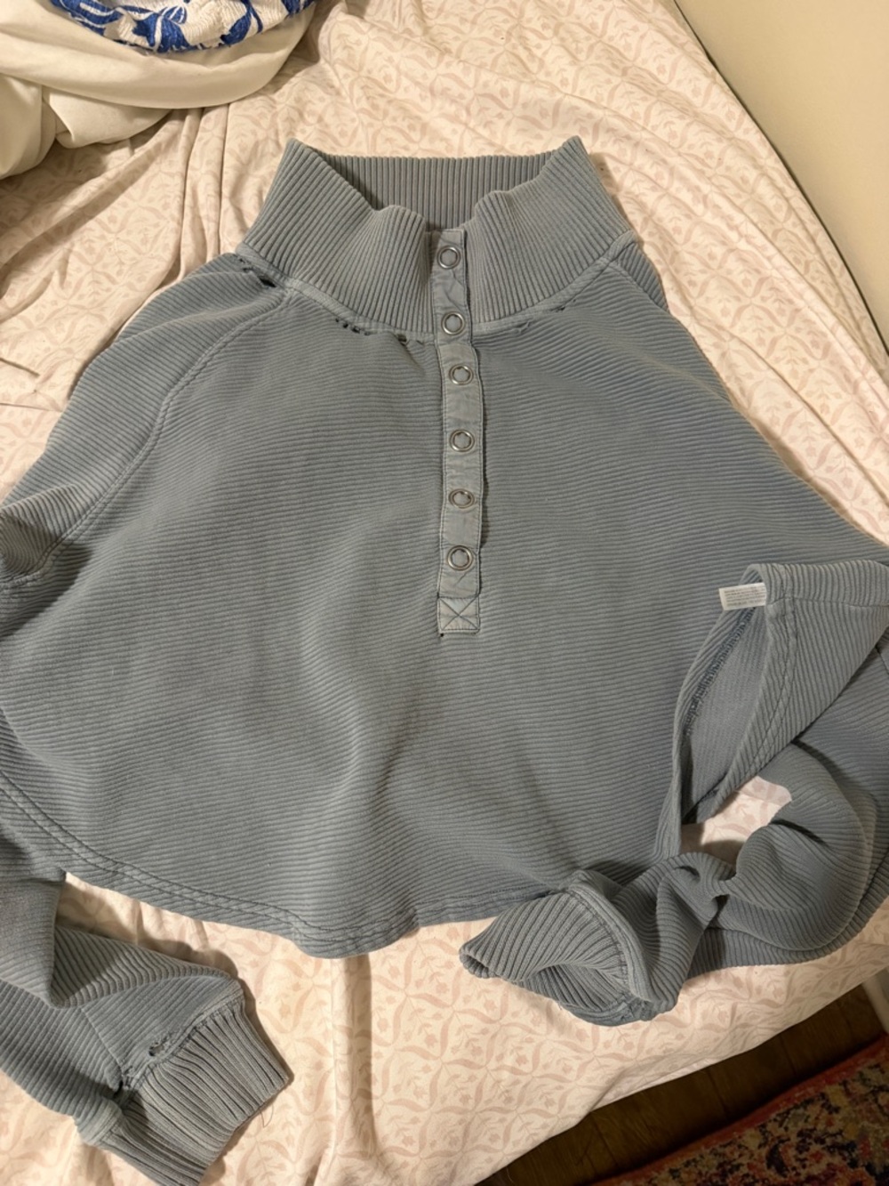 Free People Ribbed Snap-Front Cropped Henley in Dusty Blue Gray